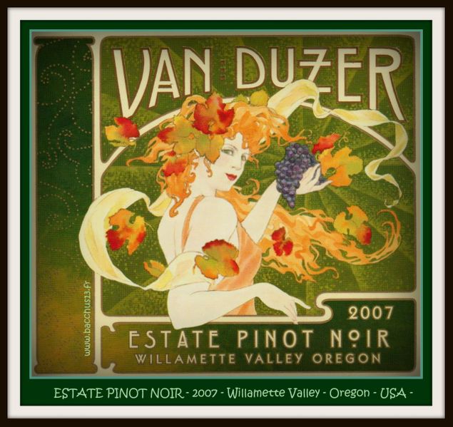 - Estate Pinot Noir - 2007 - Willamette Valley - Oregon - USA - 